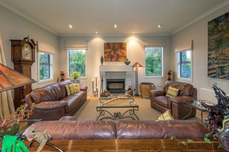 Photo of property in 5 Hollyhock Lane, Wanaka, 9305