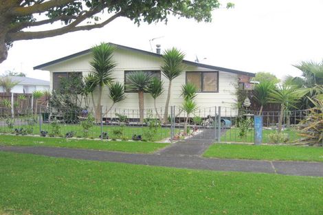 Photo of property in 9 Le Havre Place, Takanini, 2112