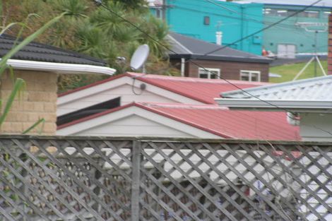 Photo of property in 1/19 Becroft Drive, Forrest Hill, Auckland, 0620