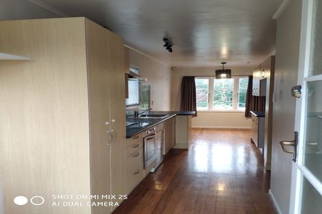 Photo of property in 73 Kervil Avenue, Te Atatu Peninsula, Auckland, 0610