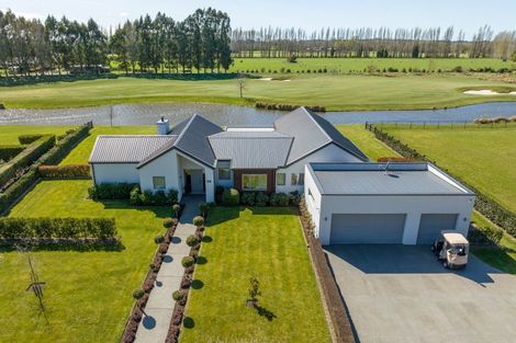 Photo of property in 52 Mapleham Drive, Pegasus, 7612