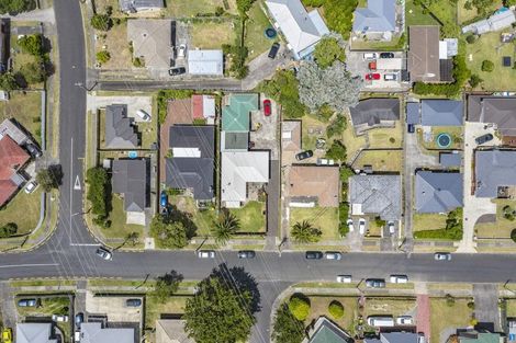 Photo of property in 42 Tiraumea Drive, Pakuranga, Auckland, 2010