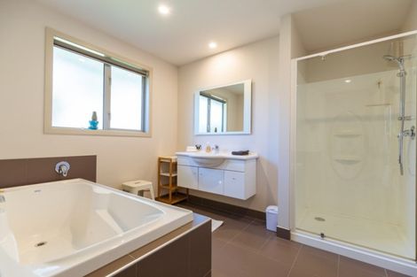 Photo of property in 50 Erskine Street, Lake Hayes, Queenstown, 9304