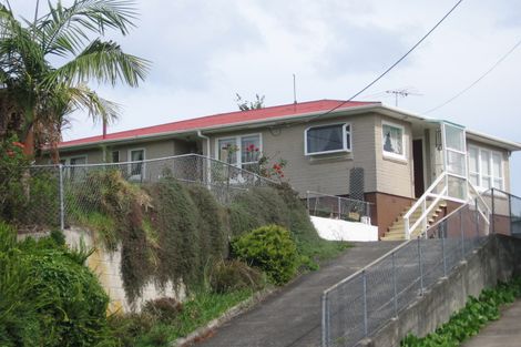 Photo of property in 25 Derwent Crescent, Titirangi, Auckland, 0604