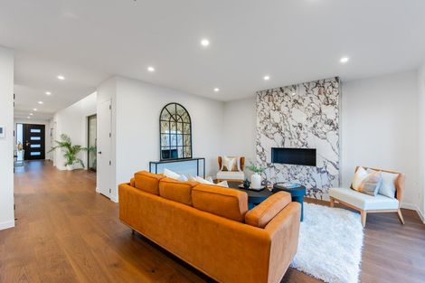 Photo of property in 218 Vaughans Road, Long Bay, Auckland, 0792