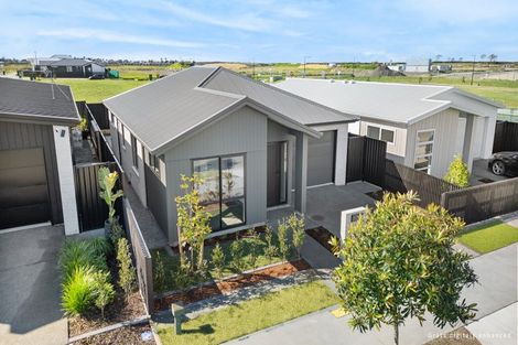Photo of property in 67 Empire Crescent, Papamoa, 3118