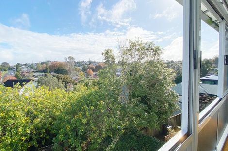 Photo of property in 58 Marlborough Avenue, Glenfield, Auckland, 0629