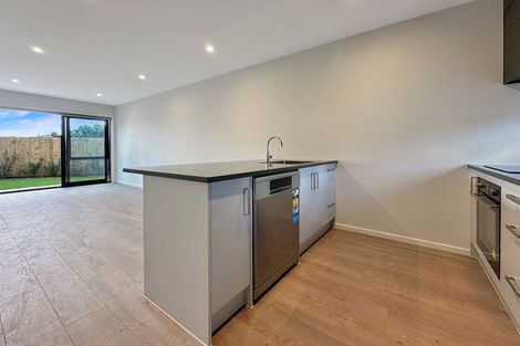Photo of property in 28 Whati Lane, Henderson, Auckland, 0612