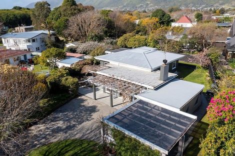 Photo of property in 5a Ngarara Road, Waikanae, 5036