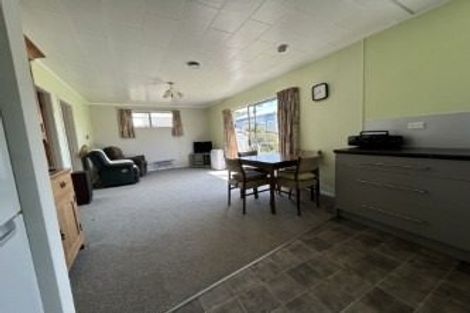 Photo of property in 15 Brougham Street, Westport, 7825
