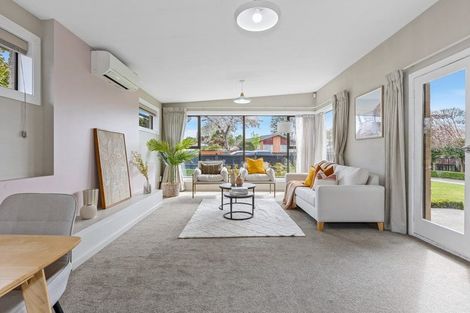 Photo of property in 48 Glenharrow Avenue, Avonhead, Christchurch, 8042