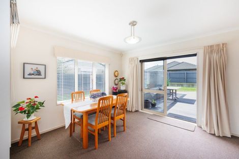 Photo of property in 30 Daniel Place, Kelvin Grove, Palmerston North, 4414