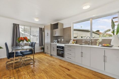 Photo of property in 13 Fairlight Place, Manurewa, Auckland, 2102