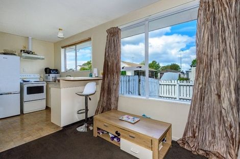 Photo of property in 1/45 Shannon Place, Belfast, Christchurch, 8051