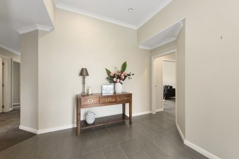 Photo of property in 2 Oldfield Court, Huntington, Hamilton, 3210