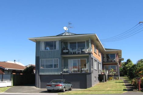 Photo of property in 4/62 Kitchener Road, Milford, Auckland, 0620