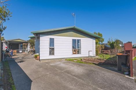 Photo of property in 38 Acacia Street, Kelvin Grove, Palmerston North, 4414