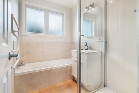 Photo of property in 24 Weza Lane, Kumeu, 0810