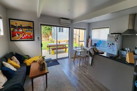 Photo of property in 1/59 Eskdale Road, Birkdale, Auckland, 0626