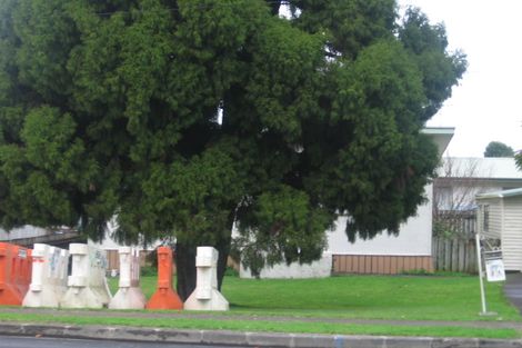 Photo of property in 21 Settlement Road, Papakura, 2110