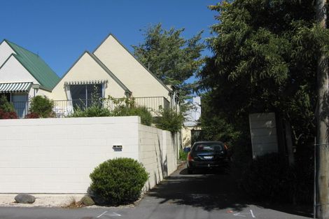 Photo of property in 122 Office Road, Merivale, Christchurch, 8014