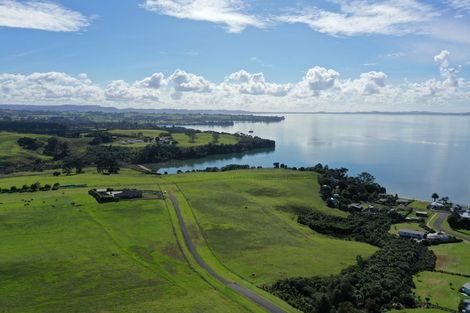 Photo of property in 28 Opoia Drive, Awhitu, 2684