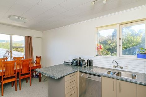 Photo of property in 8 Christchurch Crescent, Kelson, Lower Hutt, 5010