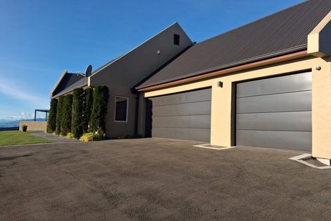 Photo of property in 253 Ngahere Park Road, Turitea, Palmerston North, 4472