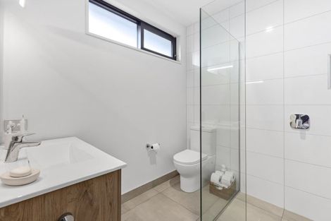 Photo of property in 12 Sapphire Spring Rise, Wanaka, 9305