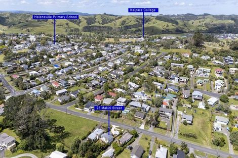 Photo of property in 25 Makiri Street, Helensville, 0800