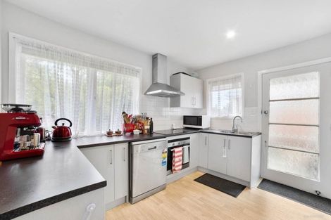 Photo of property in 1/169 Shakespeare Road, Milford, Auckland, 0620