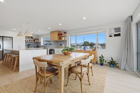 Photo of property in 4 Devon Crescent, Darfield, 7510