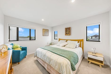 Photo of property in 8 Makete Crescent, Hobsonville, Auckland, 0618