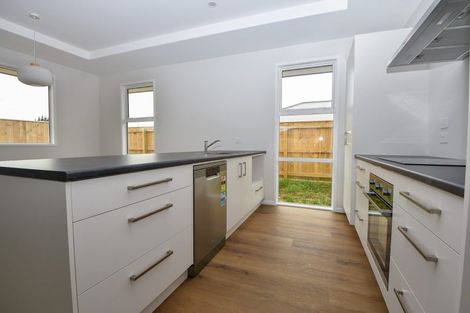 Photo of property in 14 Kakariki Crescent, Carterton, 5713