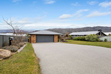 Photo of property in 63 Shields Street, Clyde, 9330