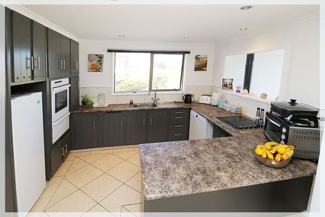Photo of property in 67 Hartley Street, Foxton Beach, Foxton, 4815