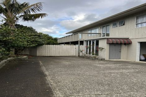 Photo of property in 337 East Coast Road, Mairangi Bay, Auckland, 0630