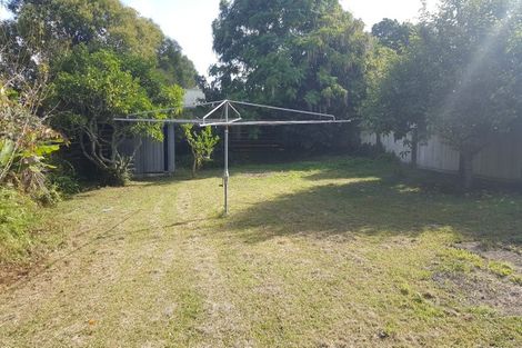Photo of property in 17 Amberley Avenue, Te Atatu South, Auckland, 0610