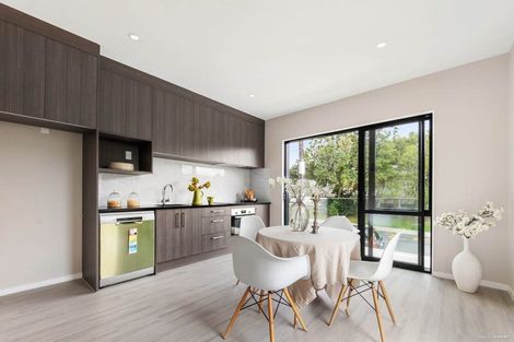 Photo of property in 1/53 Archibald Road, Kelston, Auckland, 0602