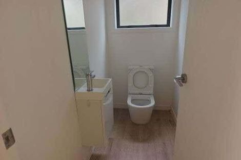 Photo of property in 22d Dallinghoe Crescent, Milford, Auckland, 0620