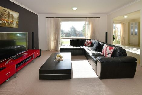 Photo of property in 1 Springtide Place, Red Beach, 0932