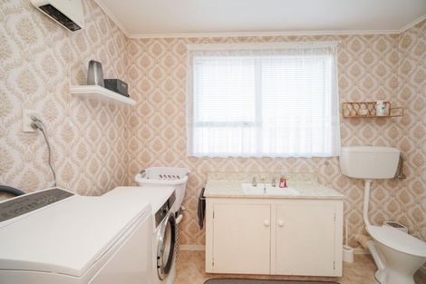 Photo of property in 231 Princes Street, Strathern, Invercargill, 9812