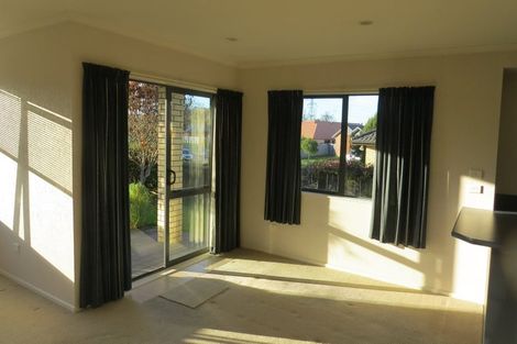 Photo of property in 11 Cumbria Way, Hamilton East, Hamilton, 3216