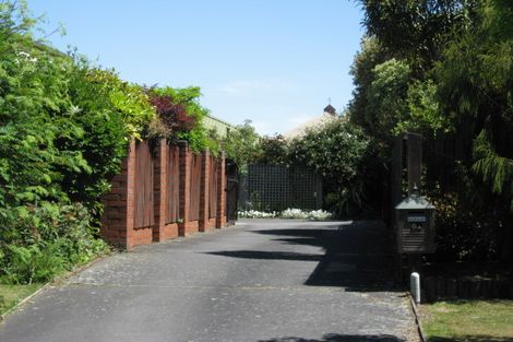 Photo of property in 5 Kingham Place, Avonhead, Christchurch, 8042