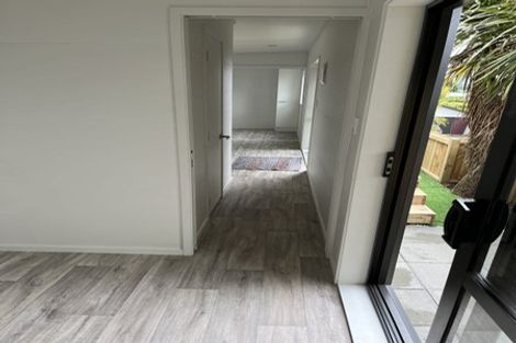 Photo of property in 46 Newington Road, Henderson, Auckland, 0612