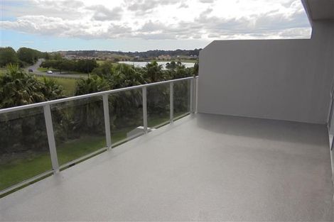 Photo of property in Santa Rosa, 36/340 Gulf Harbour Drive, Gulf Harbour, Whangaparaoa, 0930