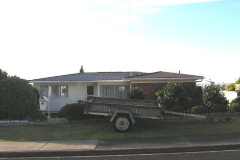 Photo of property in 23 Marcel Place, Glenfield, Auckland, 0629