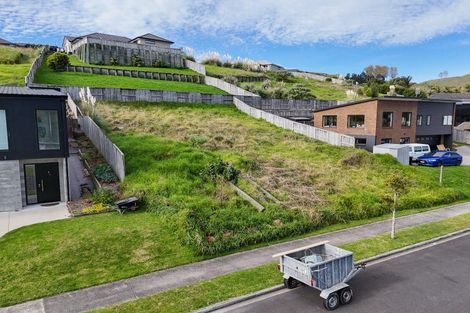Photo of property in 18 Bob Carter Place, Welcome Bay, Tauranga, 3175