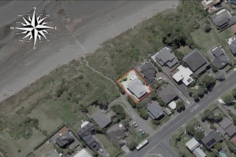 Photo of property in 1 Ngapotiki Street, Paraparaumu Beach, Paraparaumu, 5032