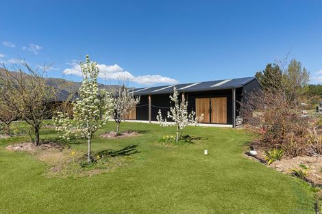 Photo of property in 5 Loach Road, Hawea Flat, Wanaka, 9382